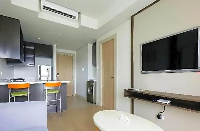 Hotel Capital O 804 The Residences At Bonifacio Civic Center Manila