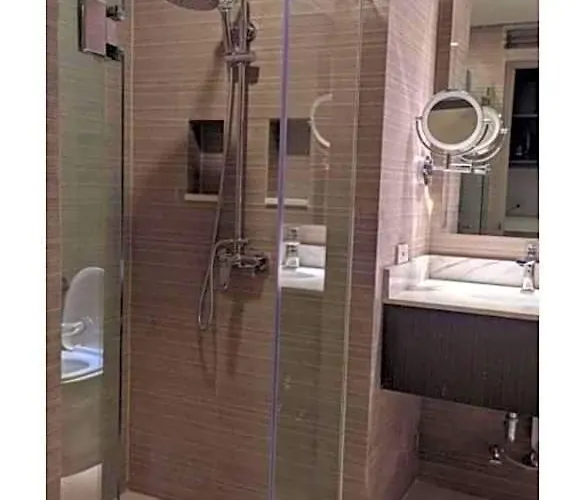 Hotel Capital O 804 The Residences At Bonifacio Civic Center 2*